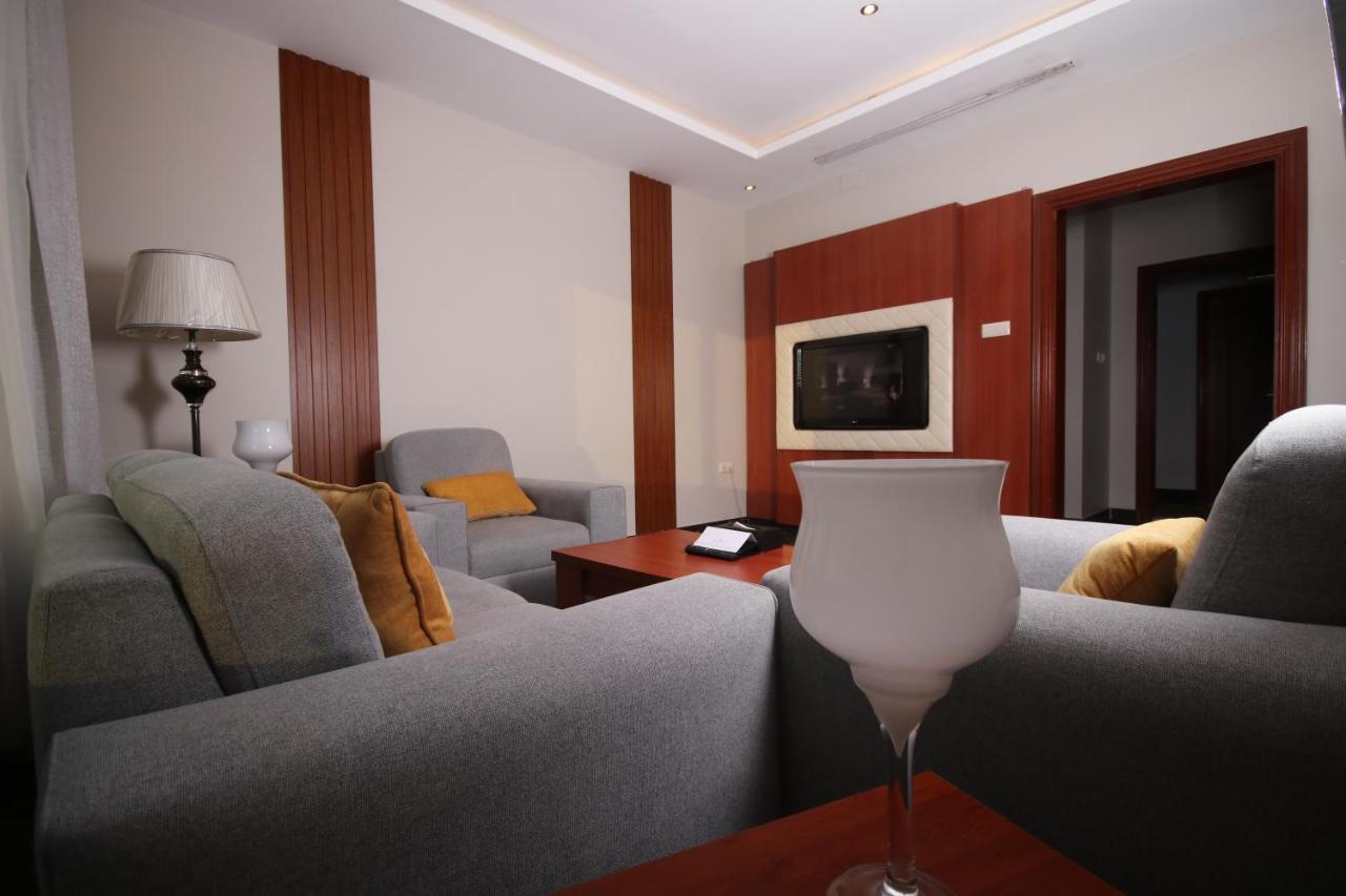 Tobal Al Zahra Hotel Apartments Jeddah Ngoại thất bức ảnh
