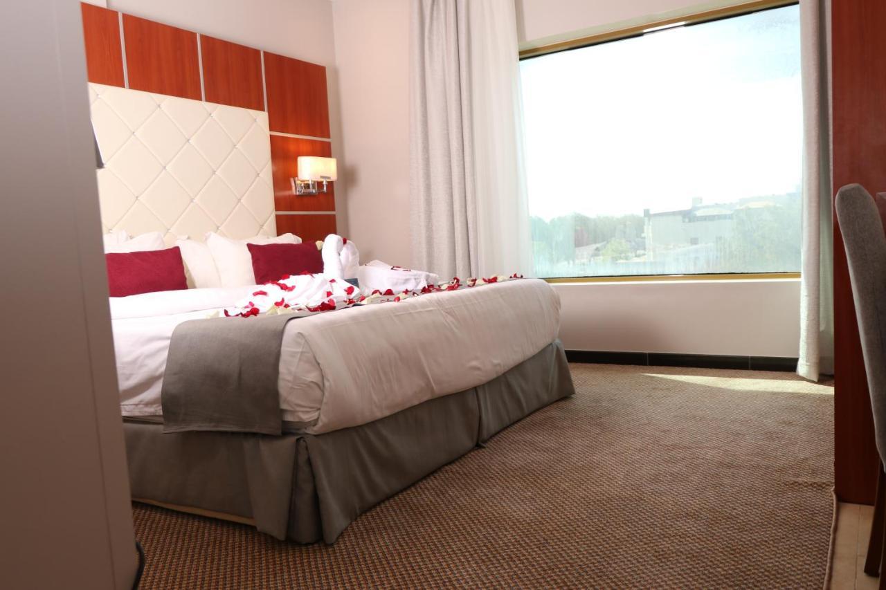 Tobal Al Zahra Hotel Apartments Jeddah Ngoại thất bức ảnh