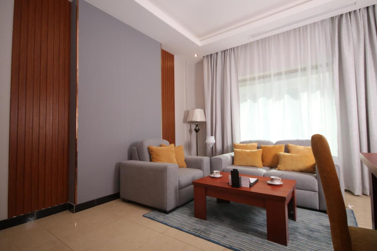 Tobal Al Zahra Hotel Apartments Jeddah Ngoại thất bức ảnh