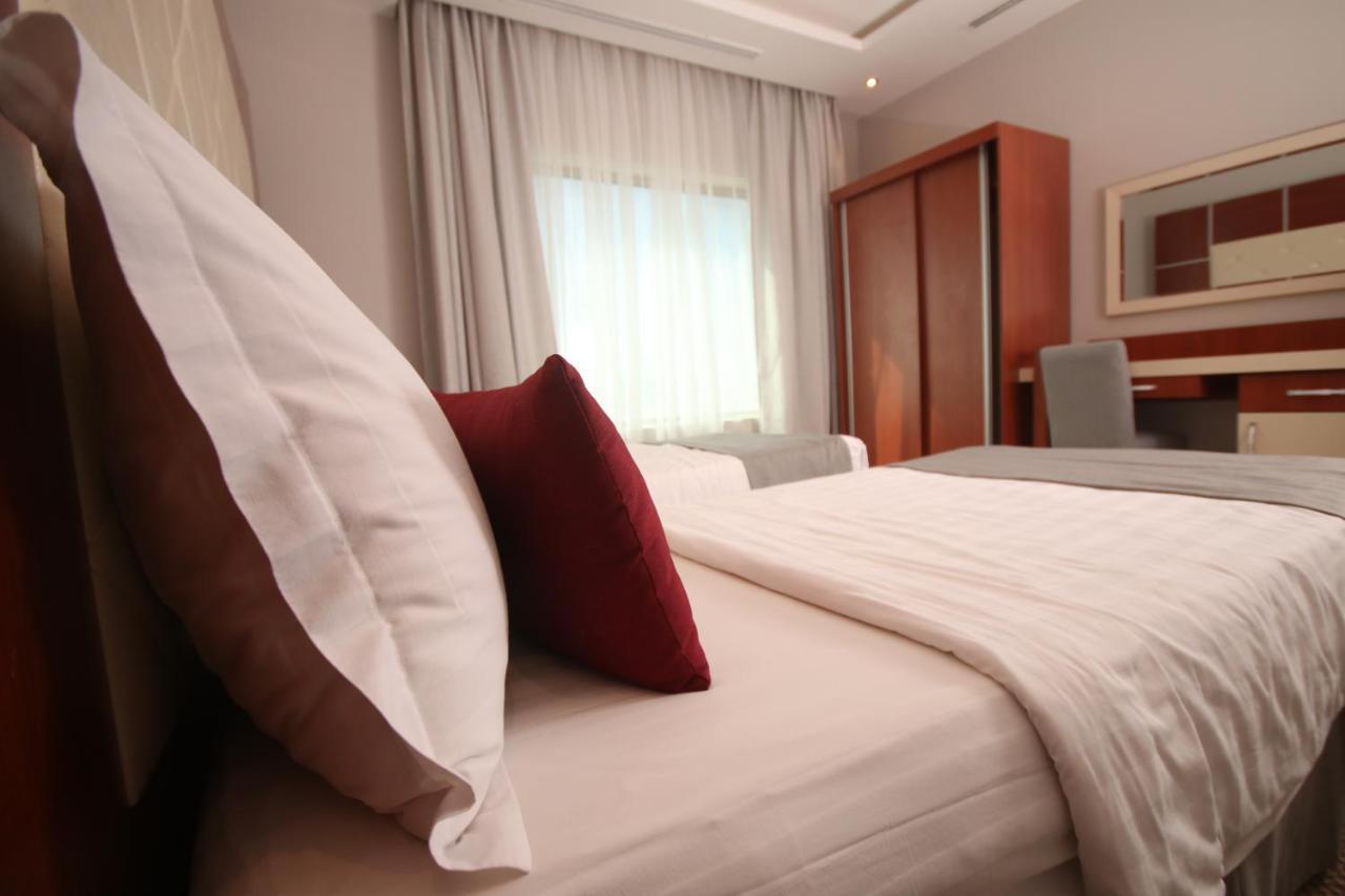 Tobal Al Zahra Hotel Apartments Jeddah Ngoại thất bức ảnh